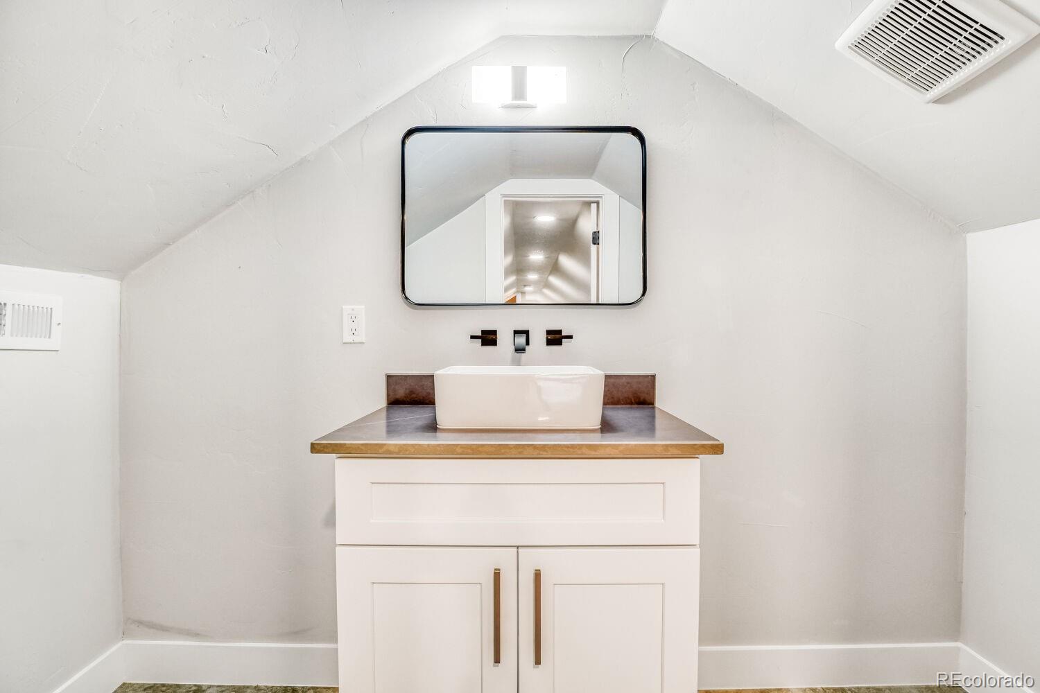 MLS Image #17 for 2827  bellaire street,denver, Colorado