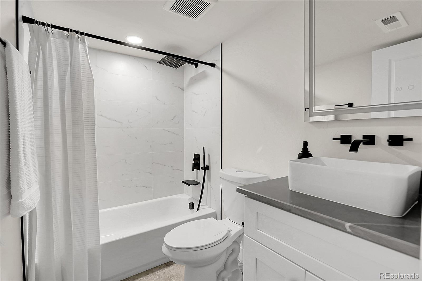 MLS Image #27 for 2827  bellaire street,denver, Colorado