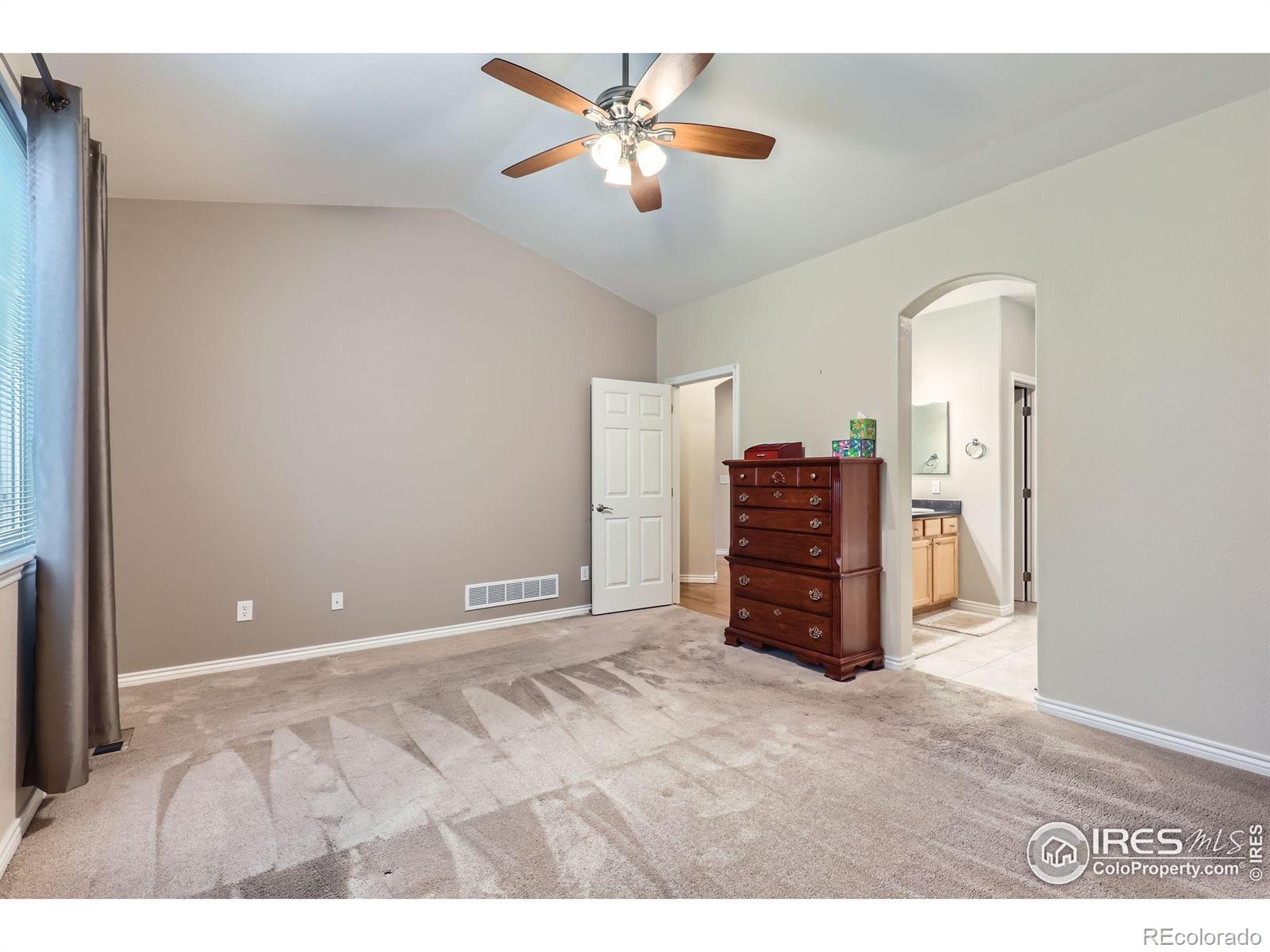 MLS Image #10 for 13385  jasmine street,thornton, Colorado
