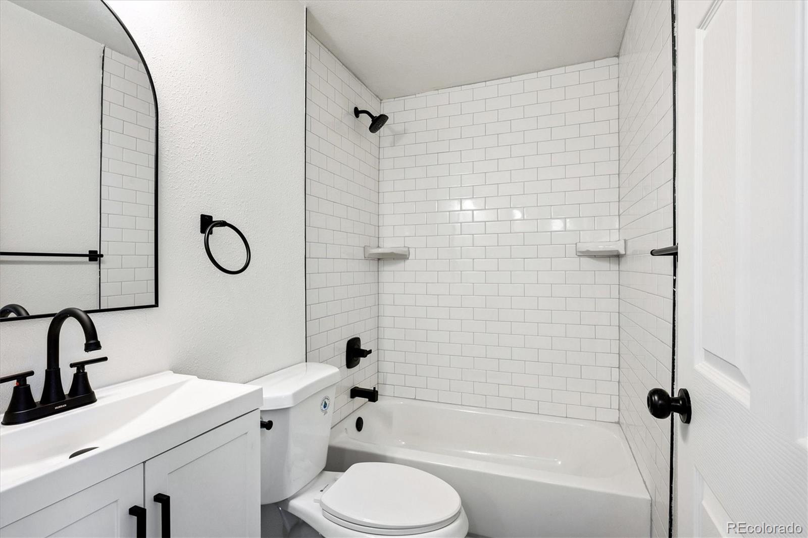 MLS Image #16 for 352 s stuart street,denver, Colorado