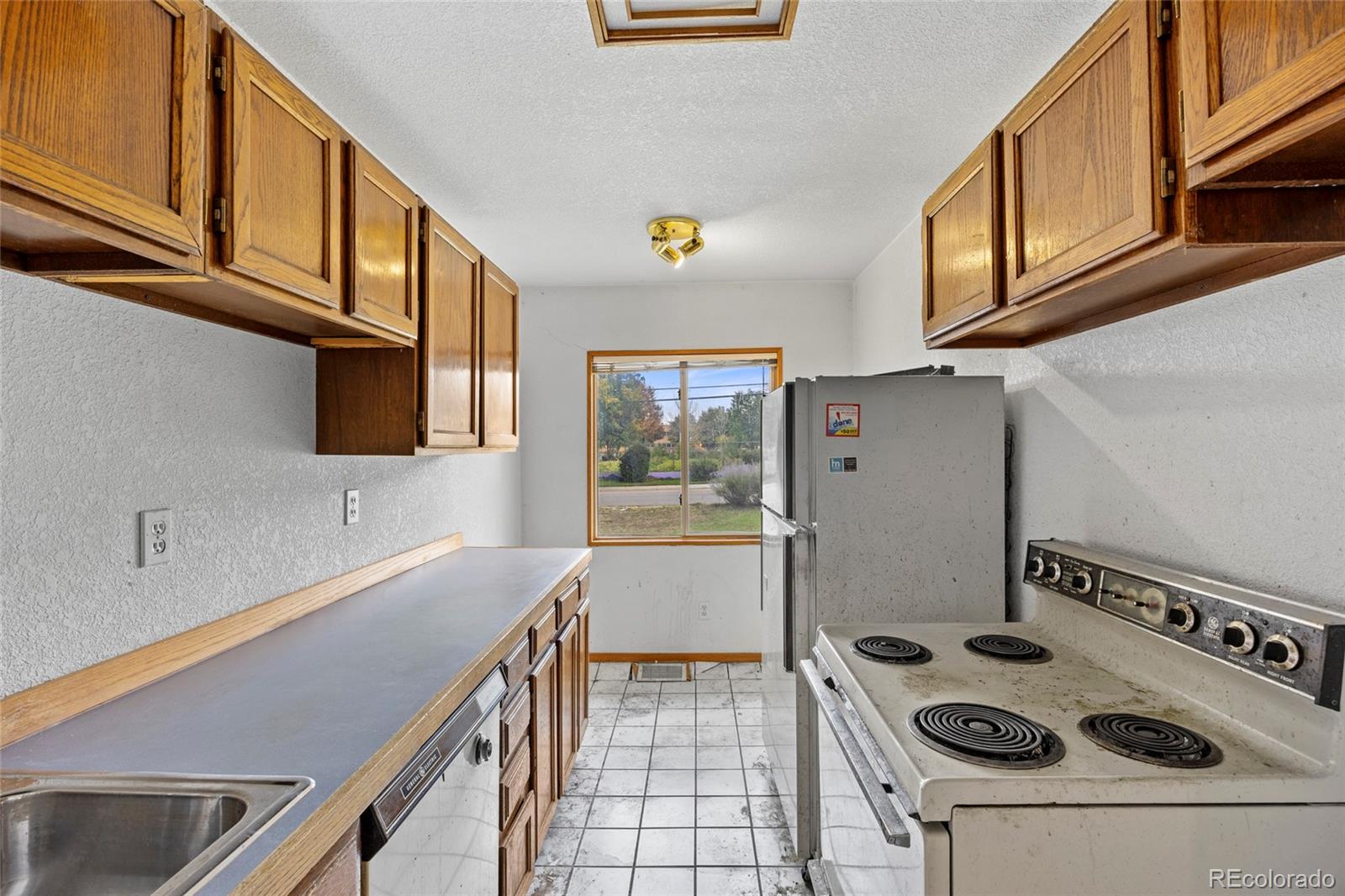 MLS Image #11 for 3061 s dahlia street,denver, Colorado