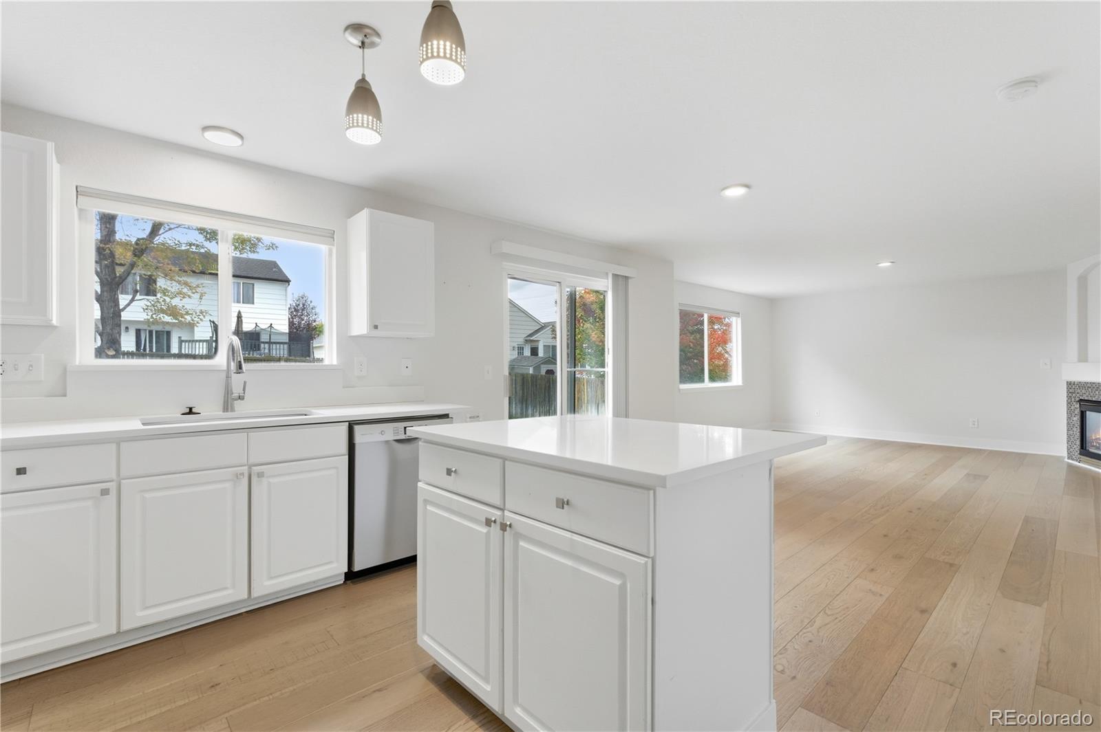 MLS Image #11 for 5315 s valdai street,aurora, Colorado