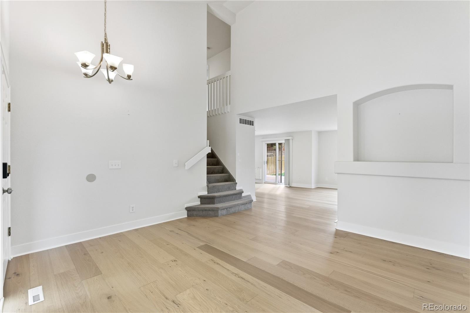 MLS Image #4 for 5315 s valdai street,aurora, Colorado