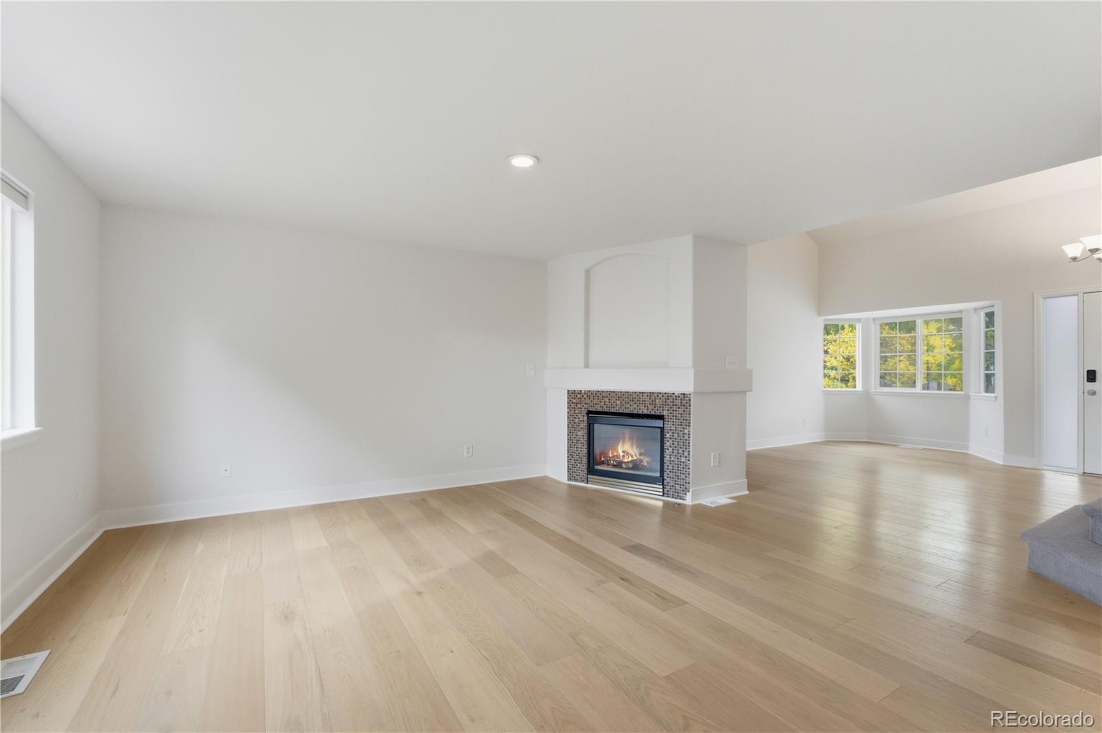 MLS Image #5 for 5315 s valdai street,aurora, Colorado