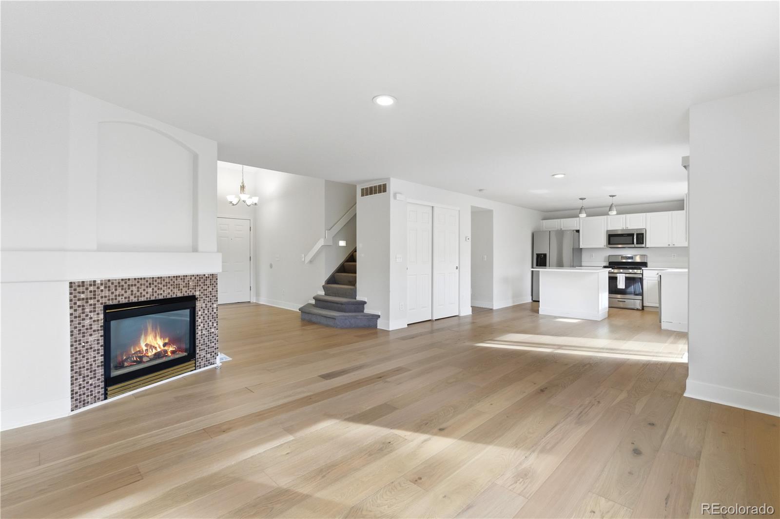 MLS Image #7 for 5315 s valdai street,aurora, Colorado
