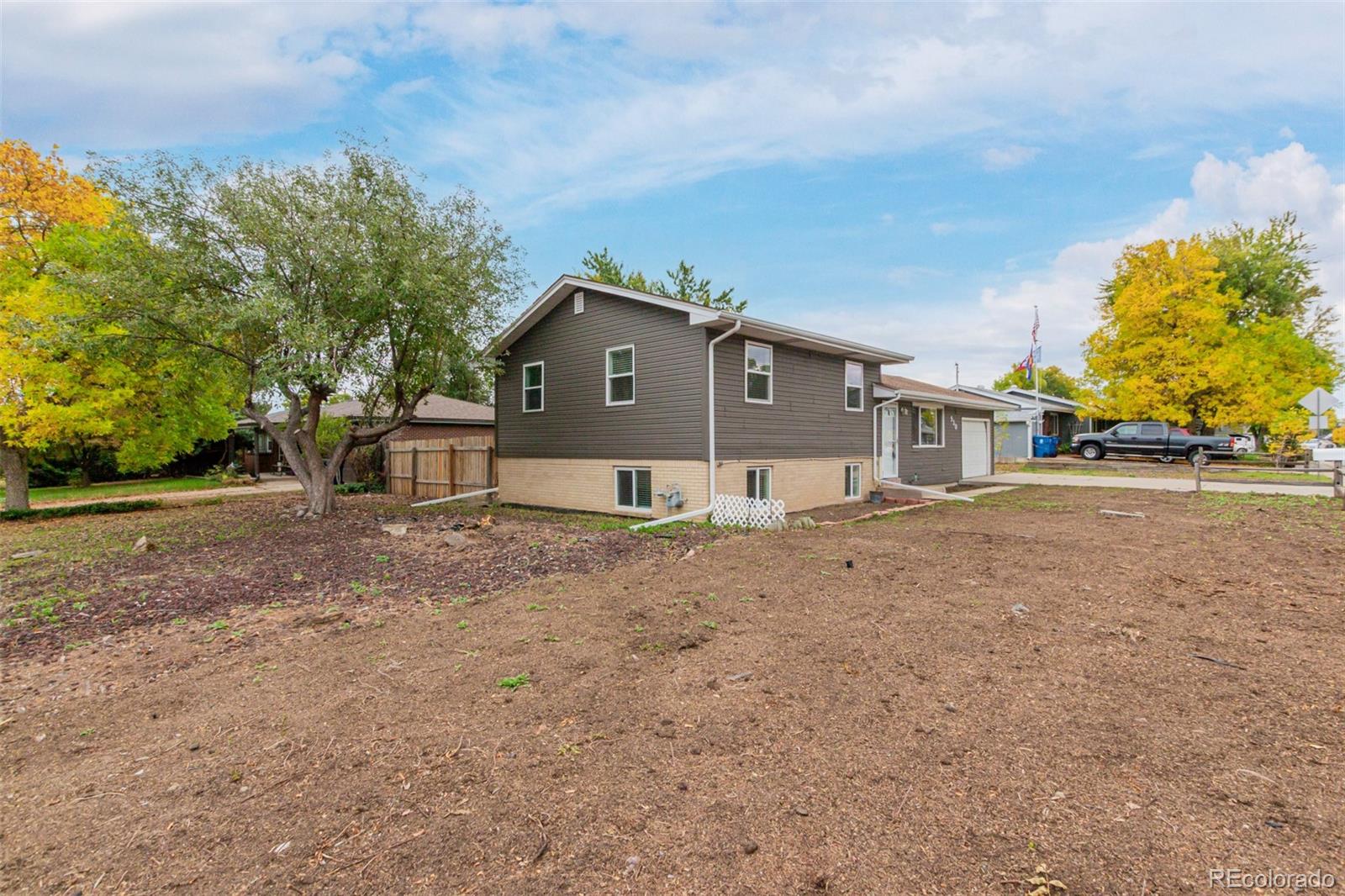 MLS Image #3 for 930  oak street,lakewood, Colorado