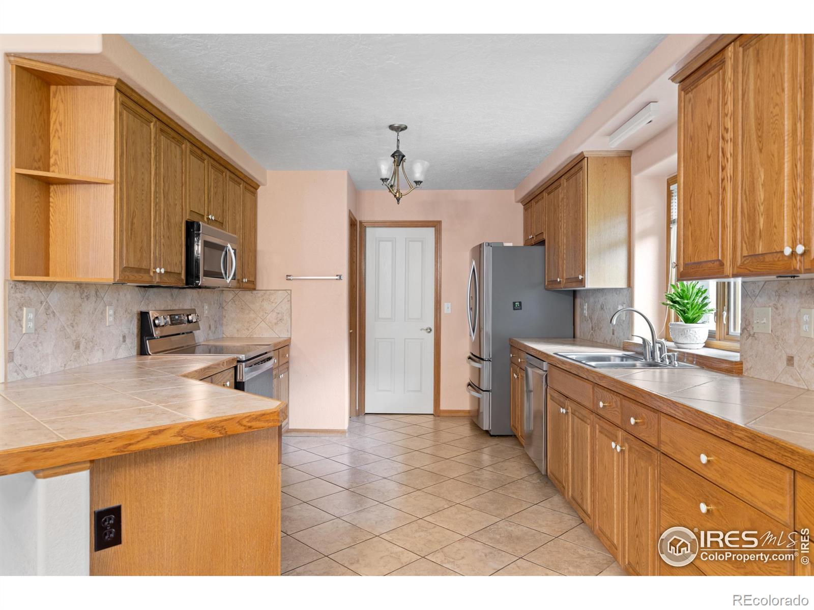 MLS Image #14 for 1601  44th ave ct,greeley, Colorado
