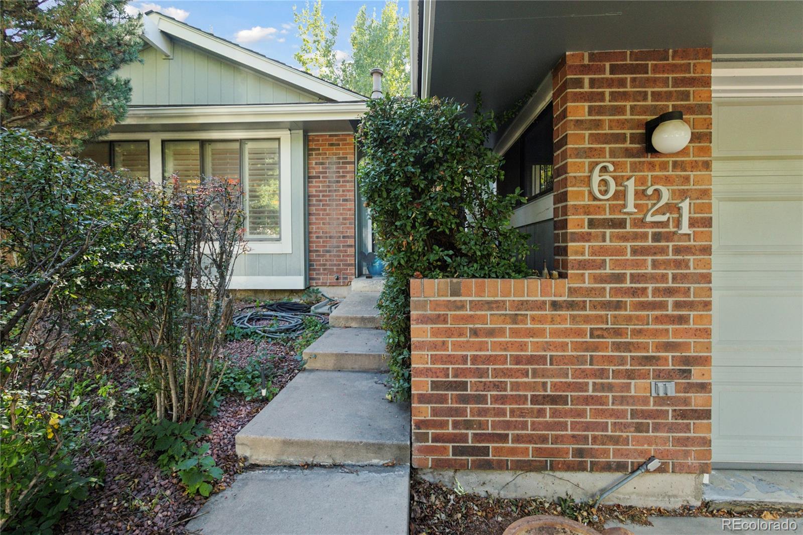 MLS Image #3 for 6121 s forest court,centennial, Colorado