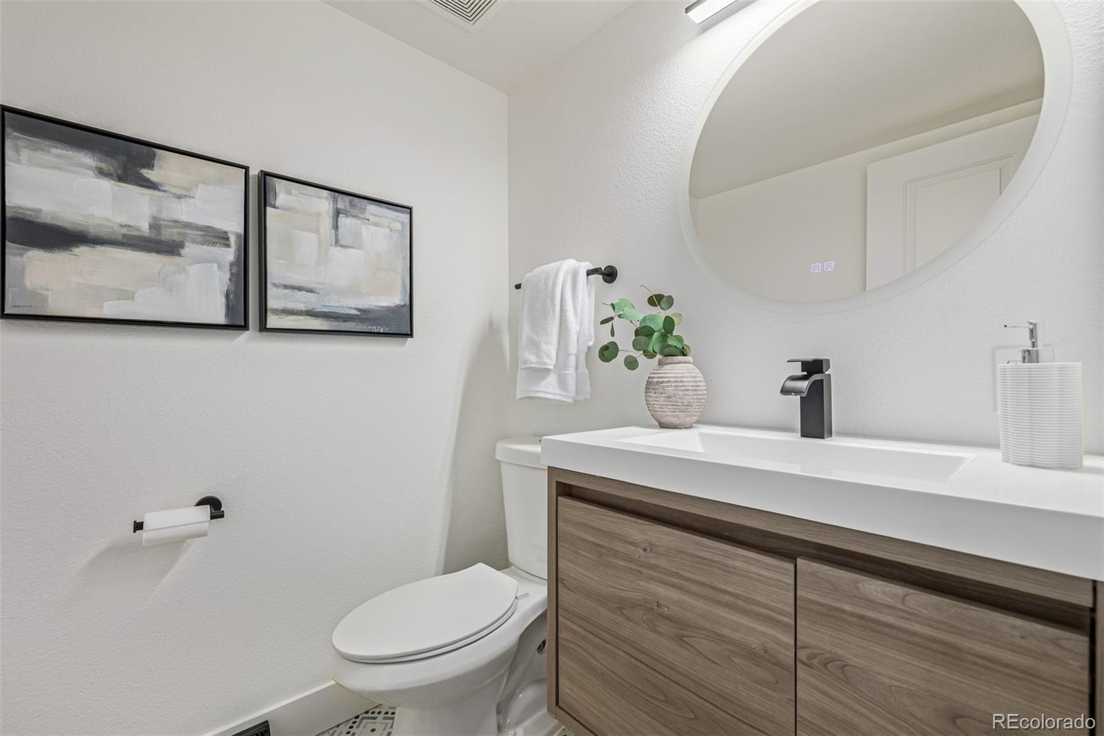 MLS Image #12 for 6703 s locust court,centennial, Colorado