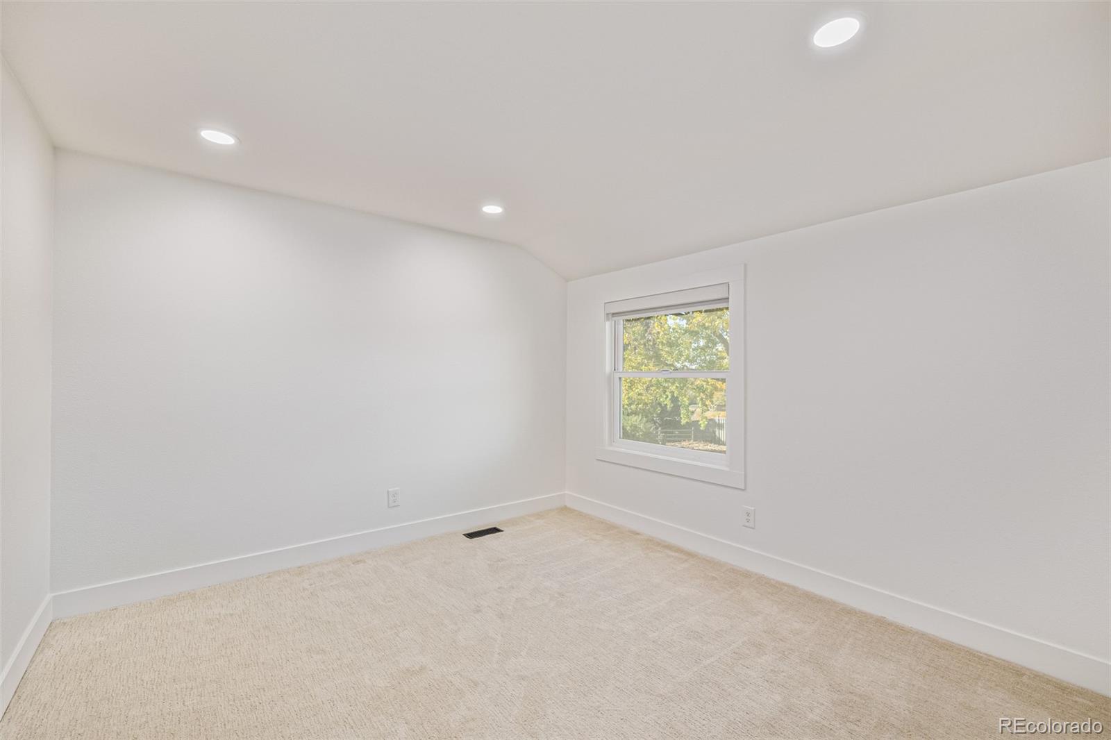 MLS Image #14 for 6703 s locust court,centennial, Colorado