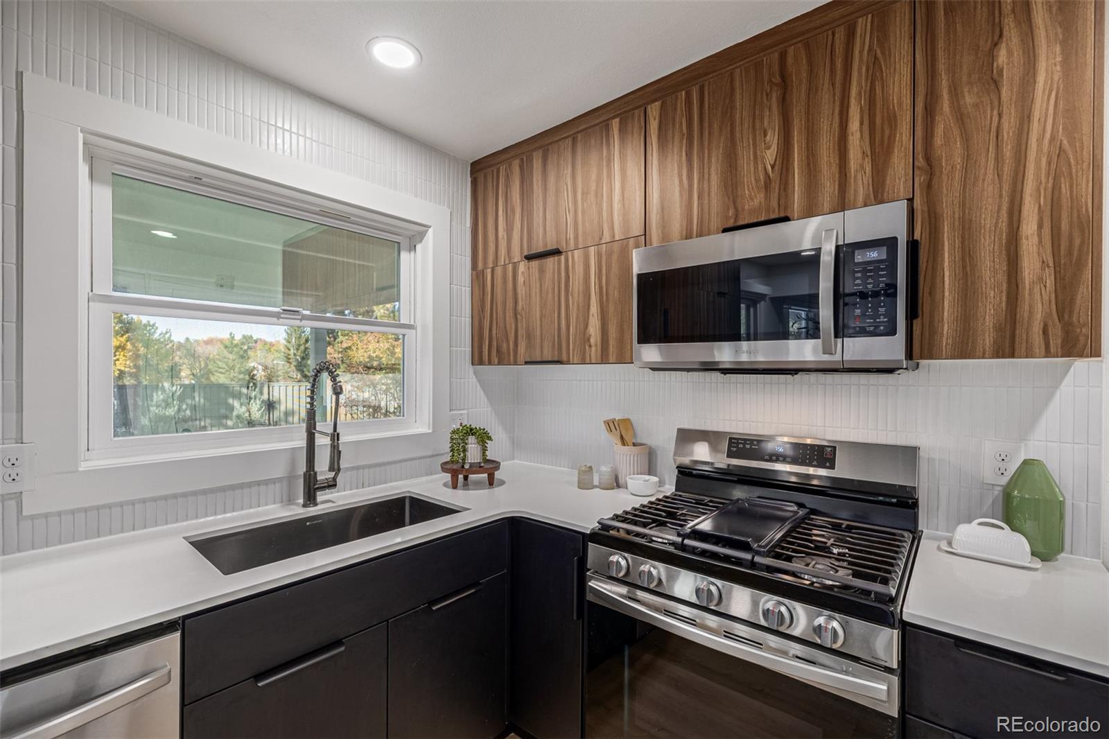 MLS Image #8 for 6703 s locust court,centennial, Colorado