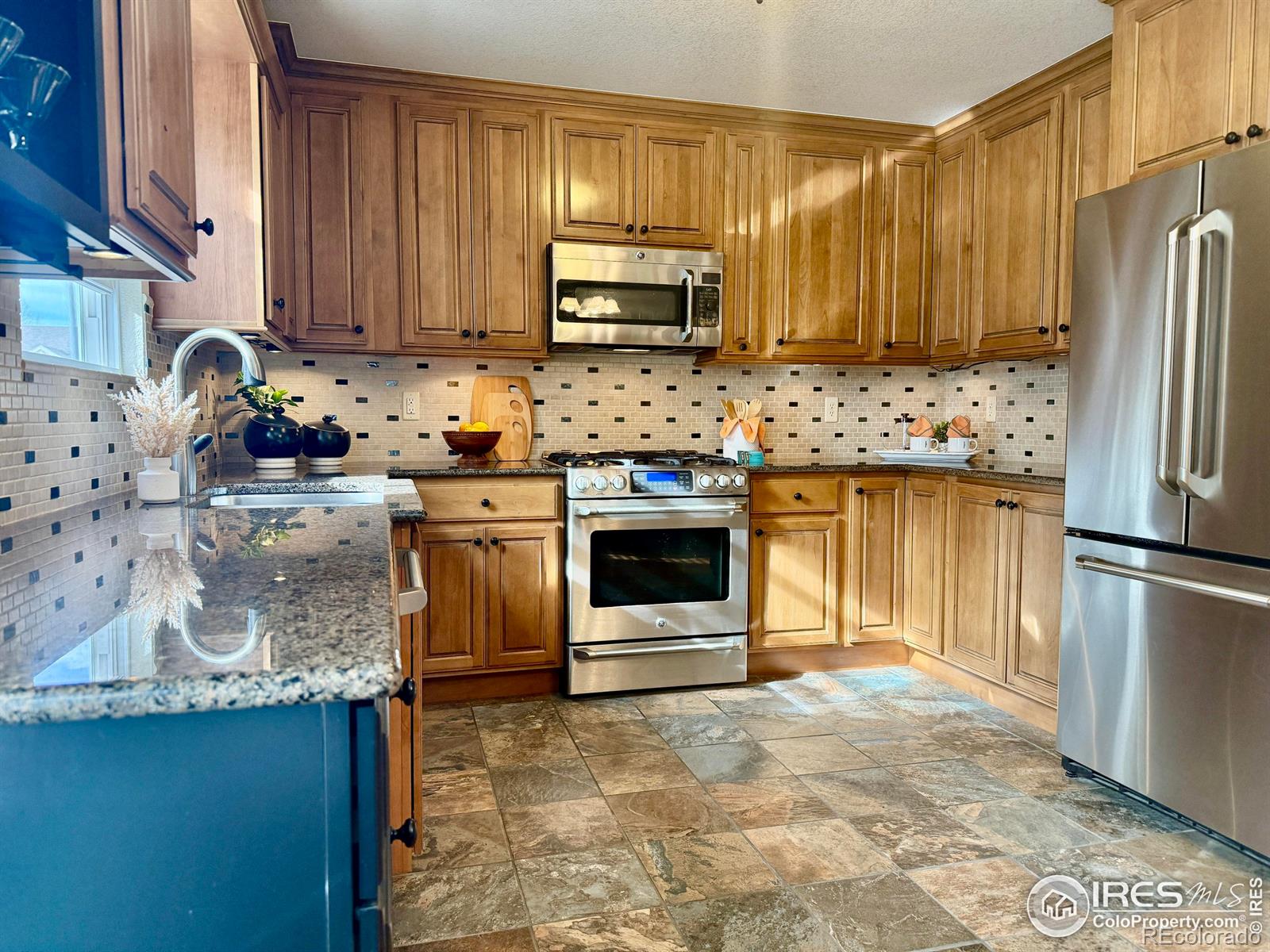 MLS Image #3 for 13642  wrangler way,mead, Colorado