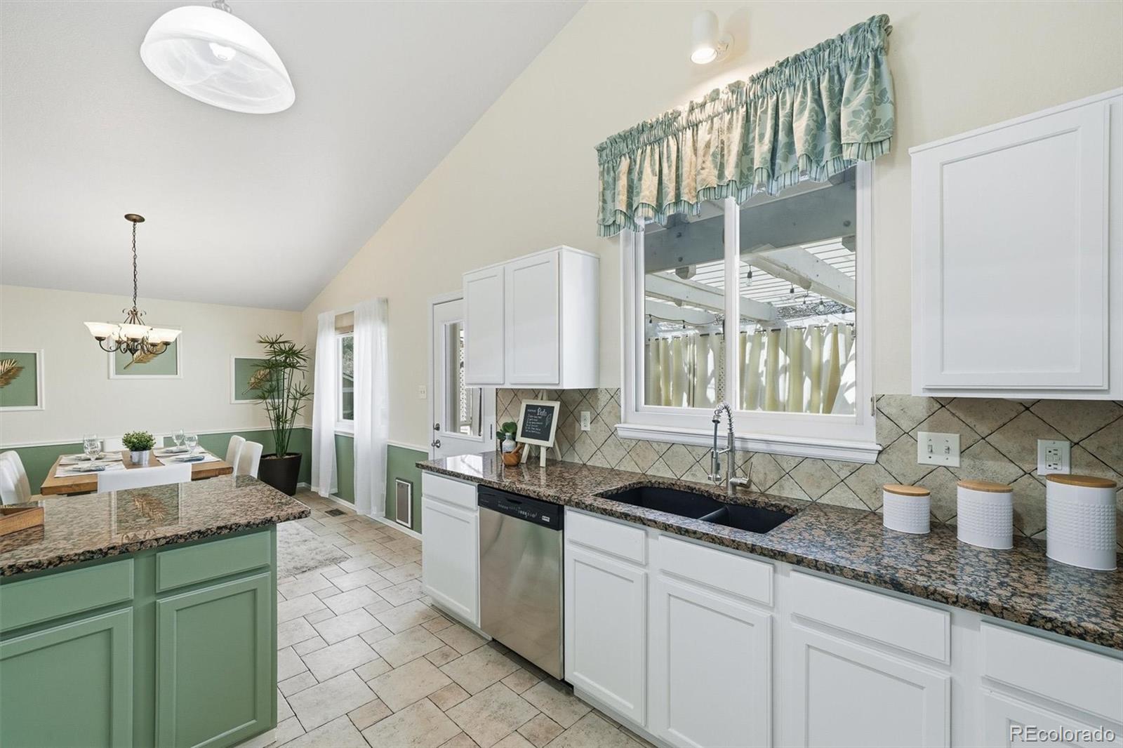 MLS Image #10 for 13521  albion street,thornton, Colorado