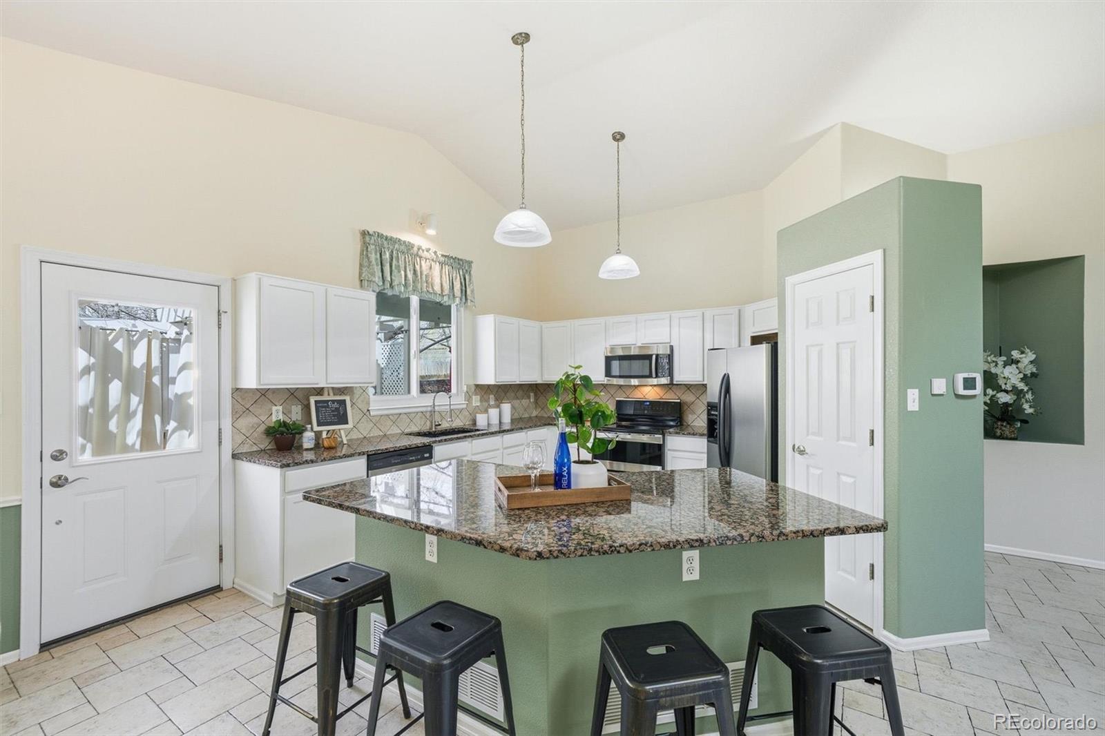 MLS Image #8 for 13521  albion street,thornton, Colorado