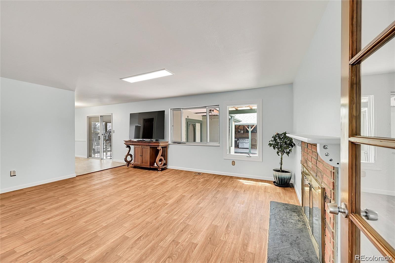 MLS Image #5 for 1669 s uvalda street,aurora, Colorado