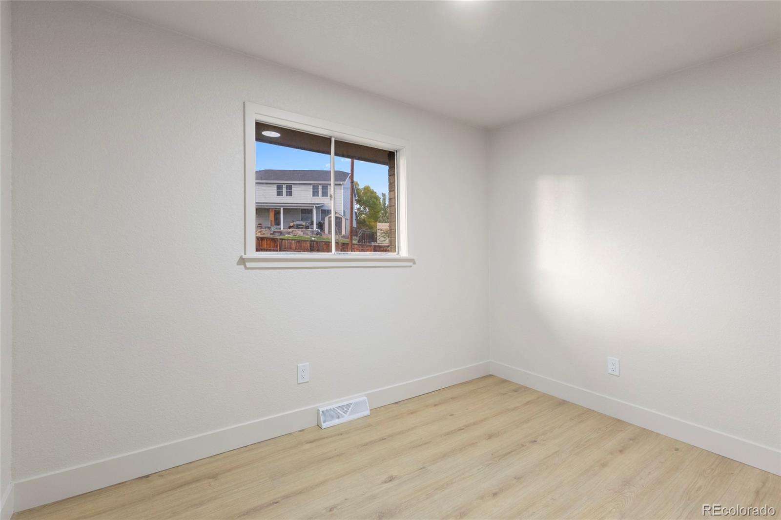 MLS Image #10 for 9181  aspen drive,thornton, Colorado