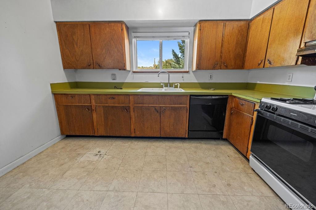 MLS Image #4 for 820  tucker ,craig, Colorado
