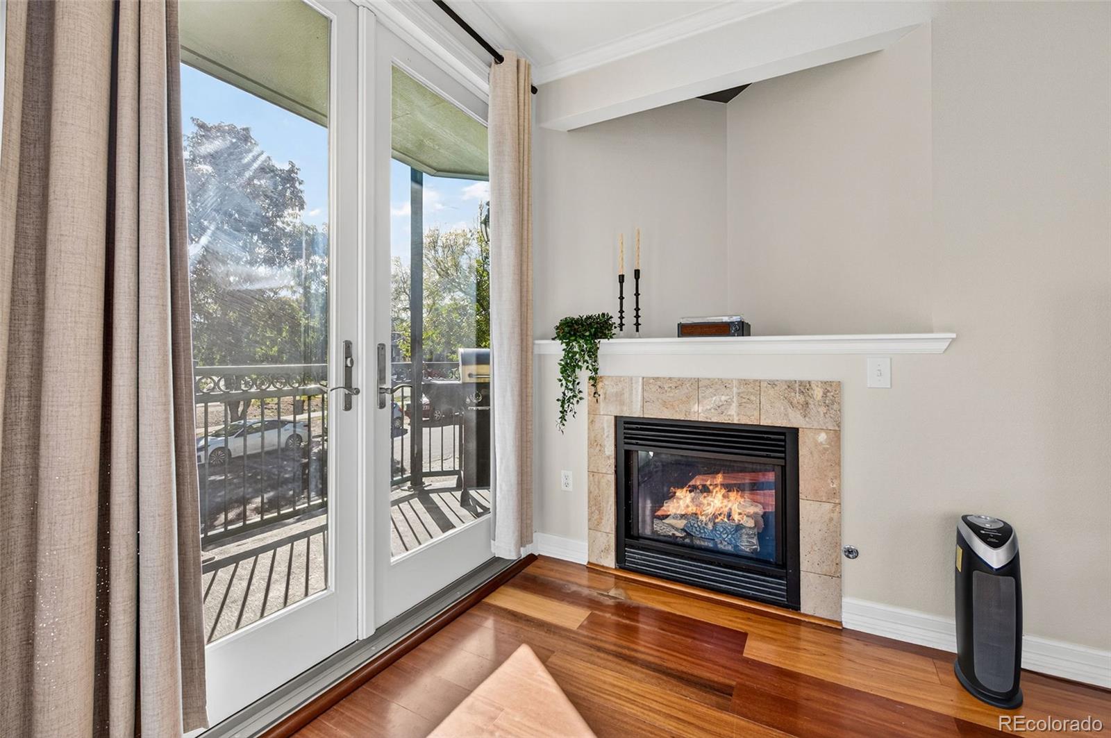 MLS Image #10 for 1705  gaylord street 108,denver, Colorado