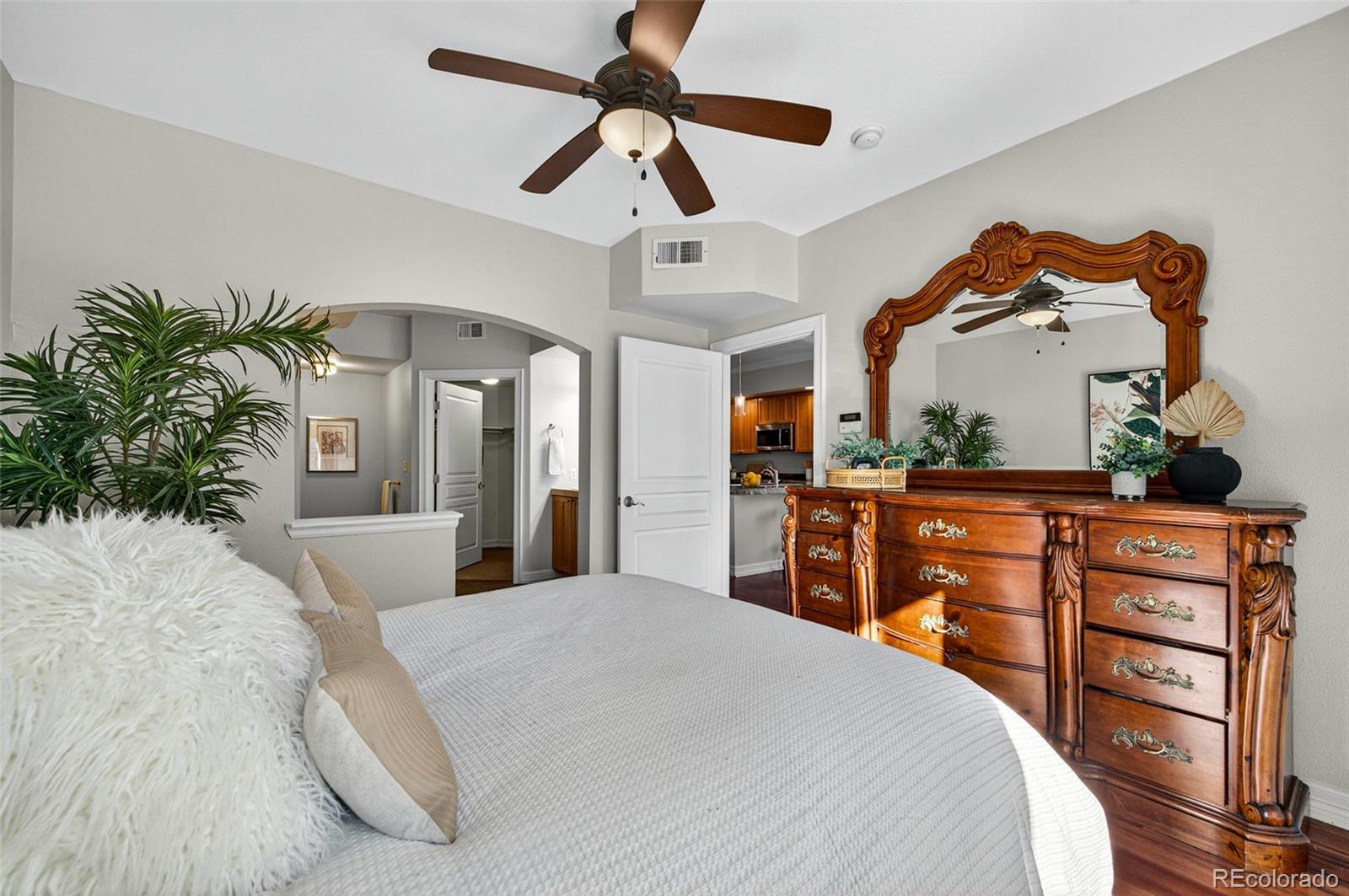 MLS Image #18 for 1705  gaylord street 108,denver, Colorado