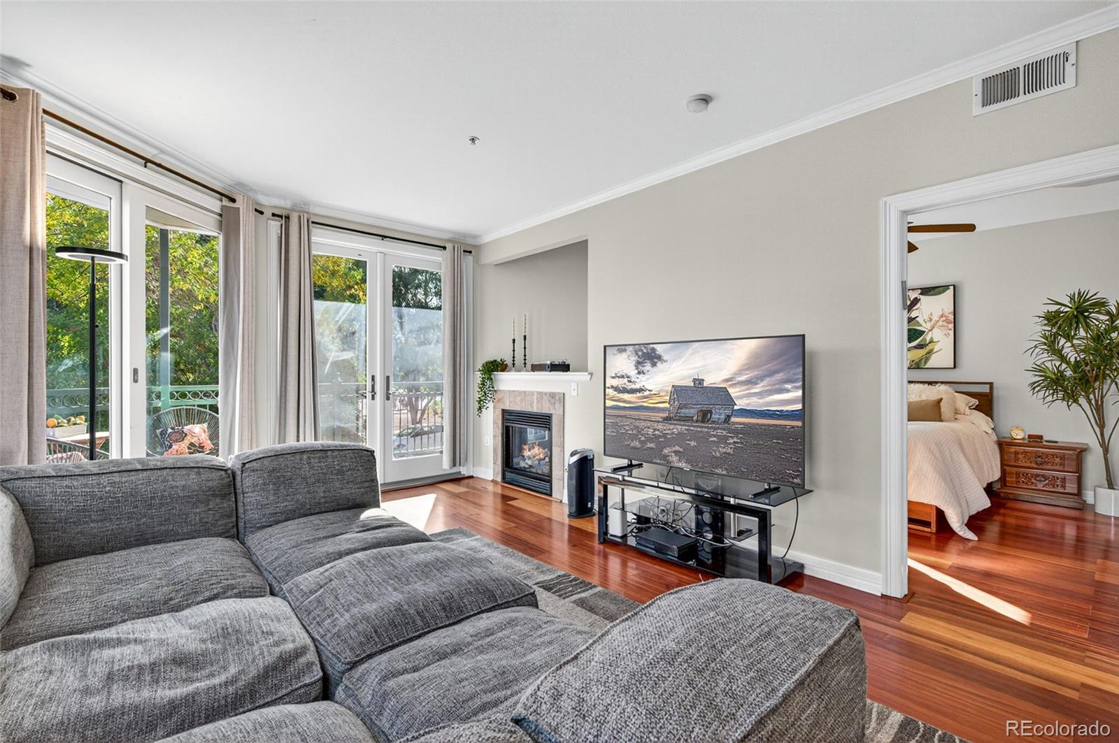 MLS Image #8 for 1705  gaylord street 108,denver, Colorado