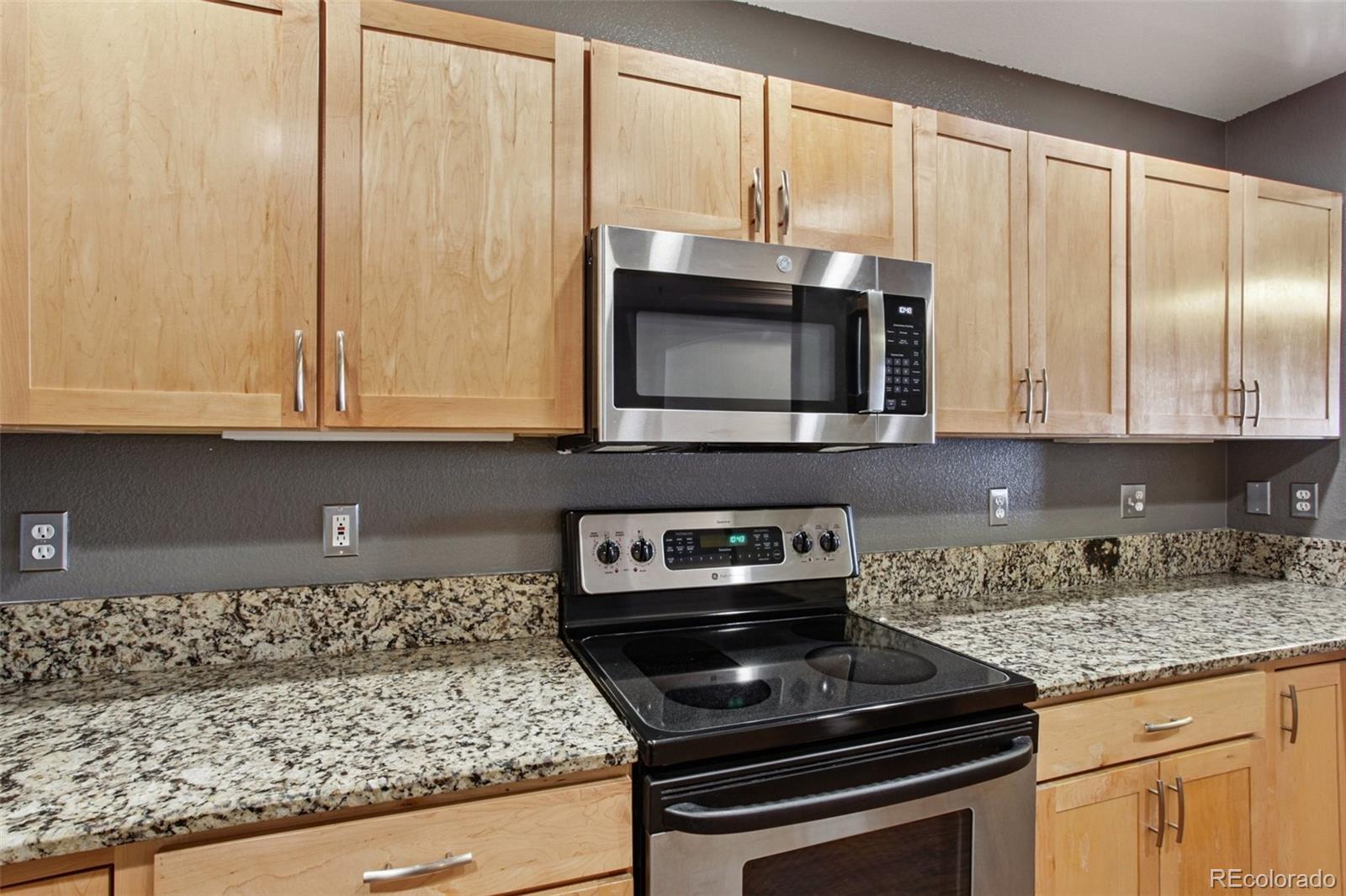 MLS Image #6 for 1747 n pearl street 106,denver, Colorado