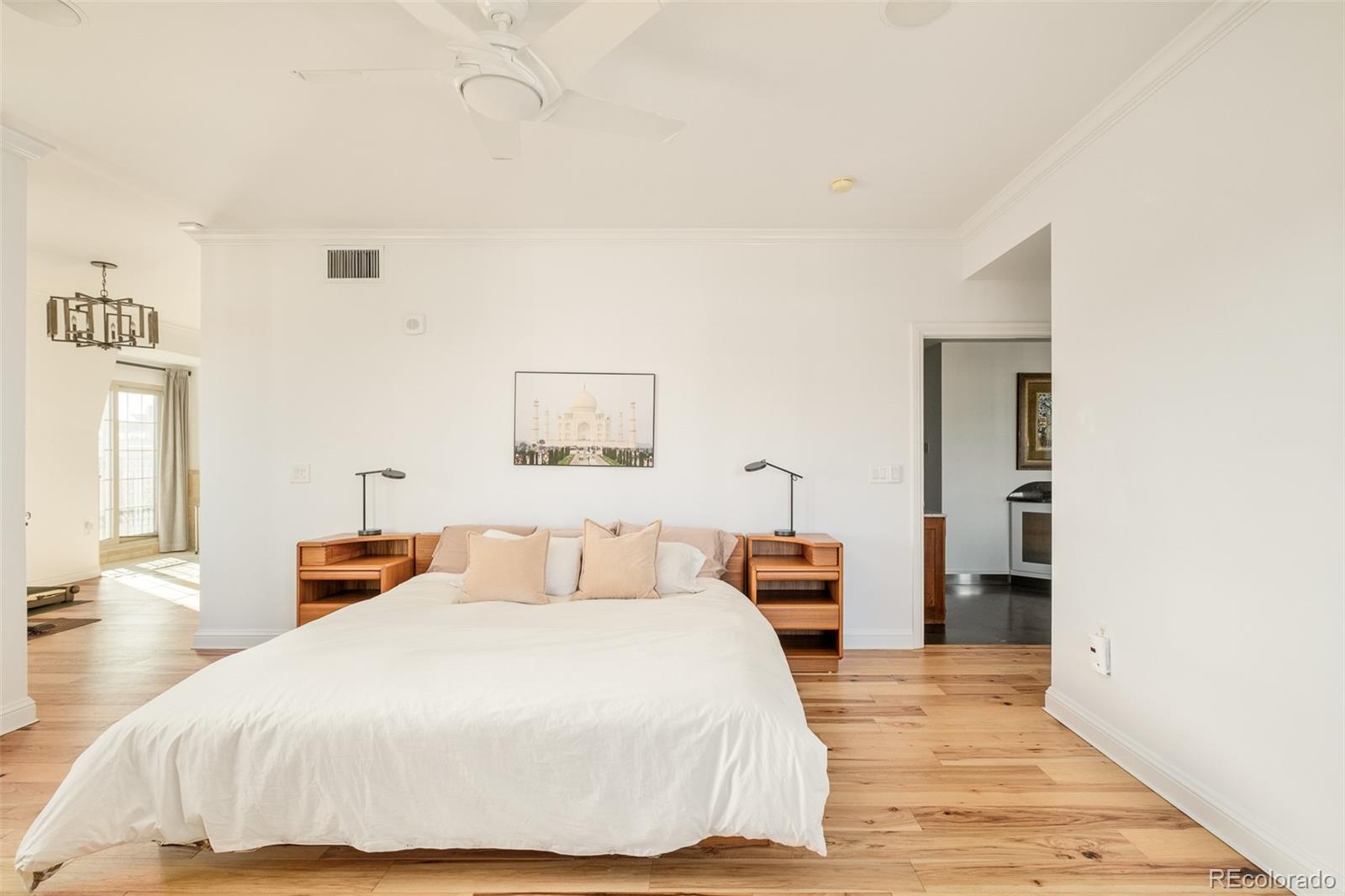 MLS Image #18 for 975 n lincoln street 14d,denver, Colorado