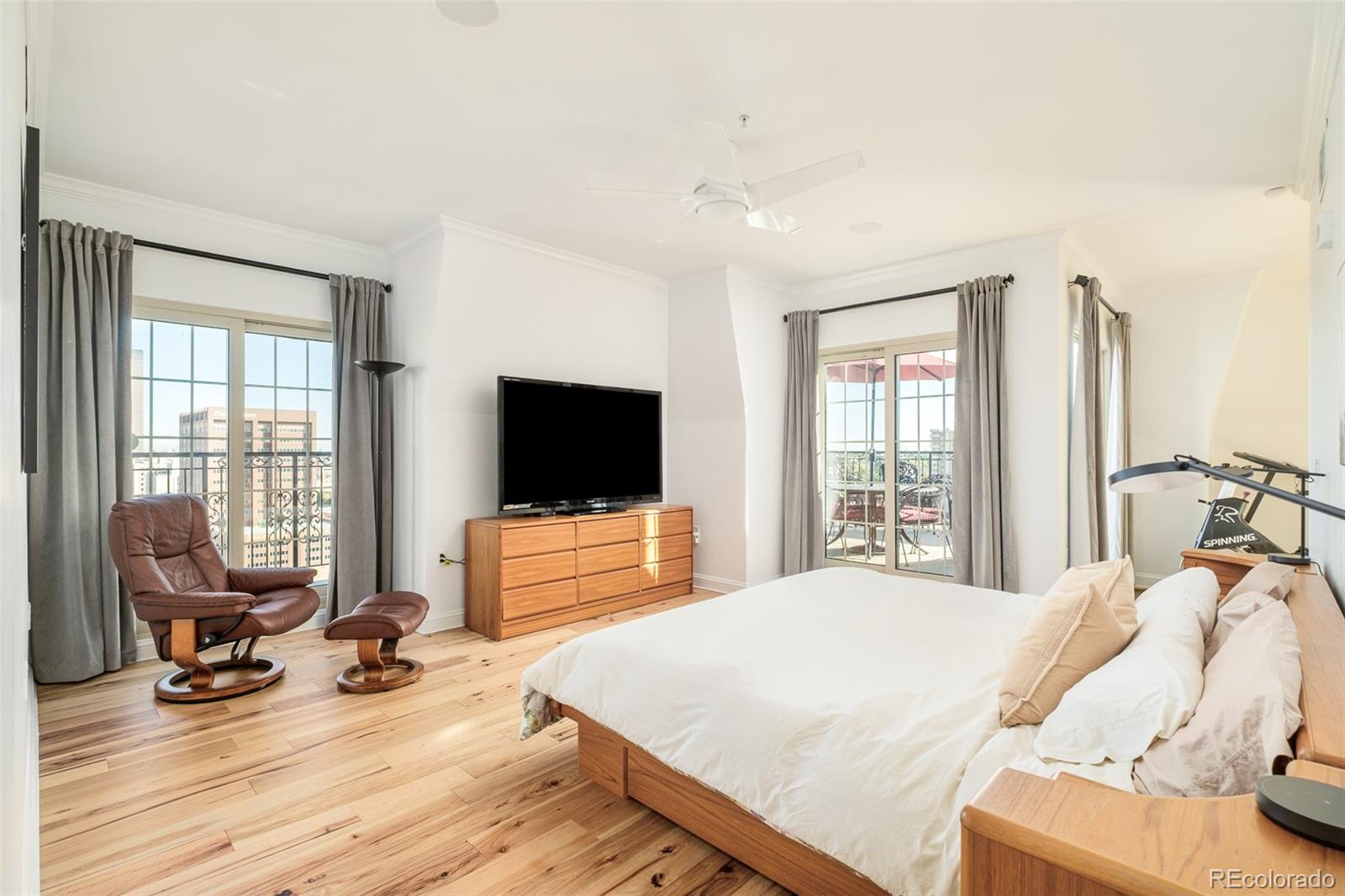 MLS Image #19 for 975 n lincoln street 14d,denver, Colorado