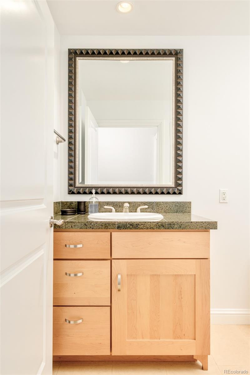 MLS Image #24 for 975 n lincoln street 14d,denver, Colorado