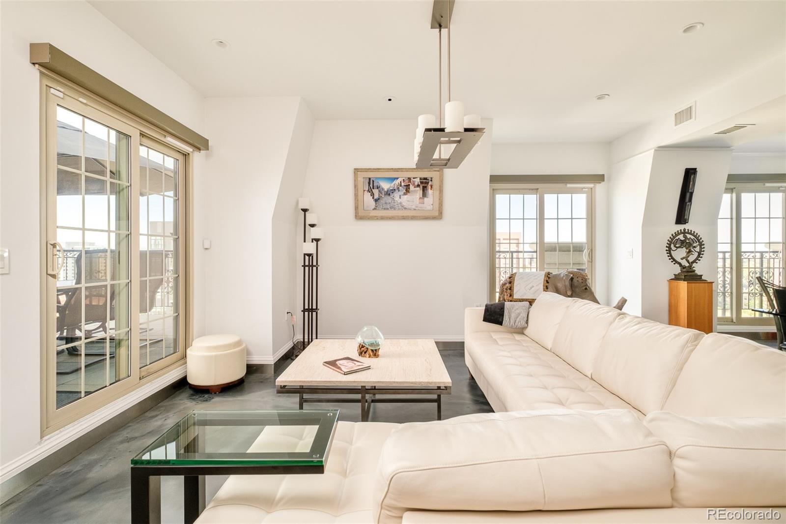 MLS Image #7 for 975 n lincoln street 14d,denver, Colorado