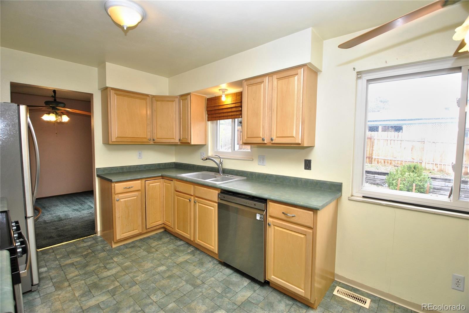 MLS Image #6 for 6655  lange circle,colorado springs, Colorado