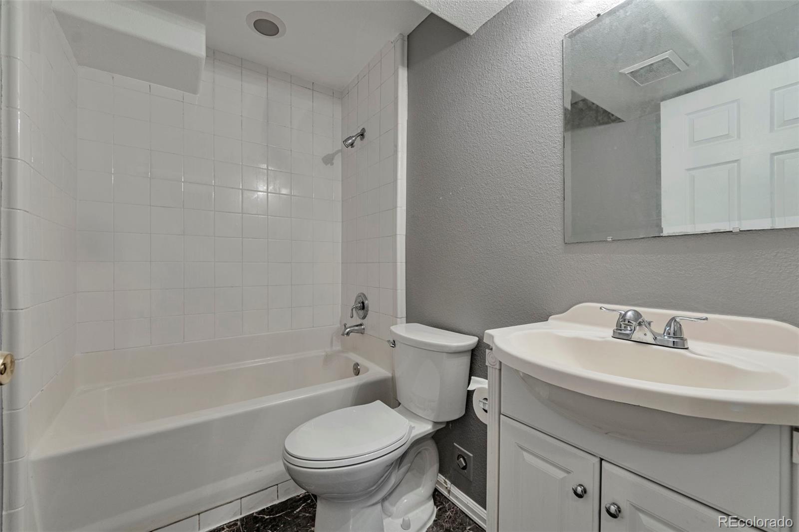 MLS Image #10 for 19880 e 59th place,aurora, Colorado