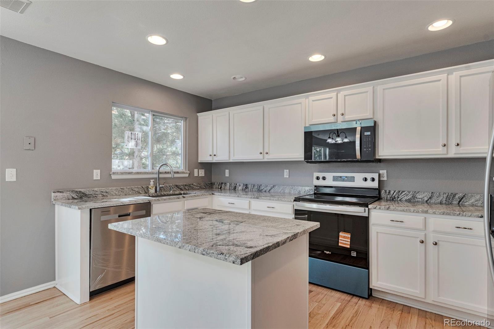 MLS Image #7 for 19880 e 59th place,aurora, Colorado