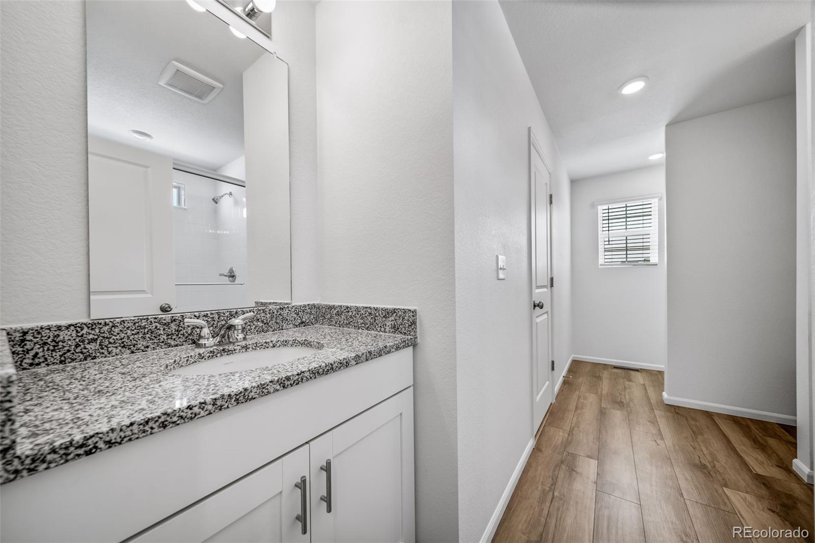 MLS Image #28 for 22294 e 39th avenue,aurora, Colorado