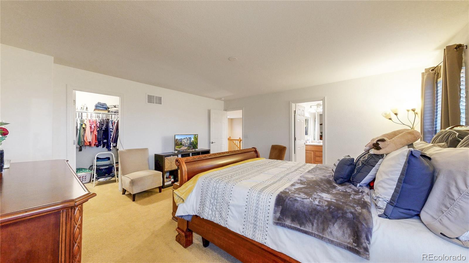MLS Image #19 for 16159  randolph place,denver, Colorado