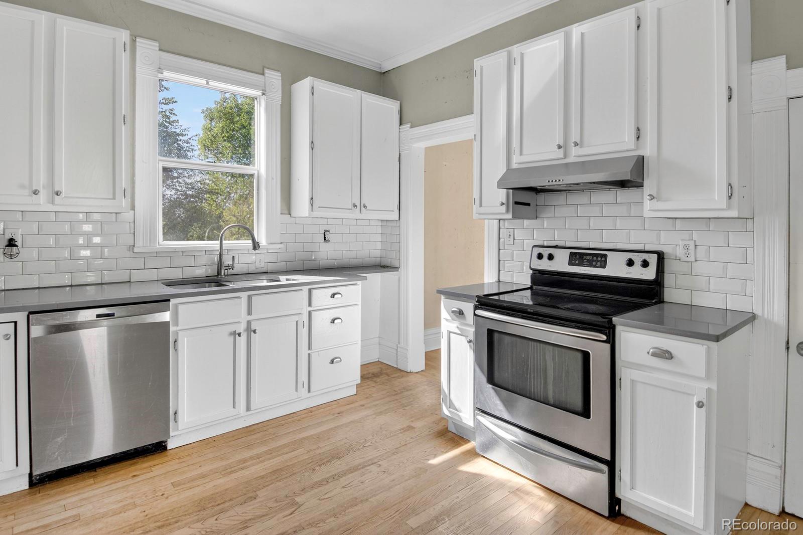 MLS Image #11 for 222  bowen street,longmont, Colorado