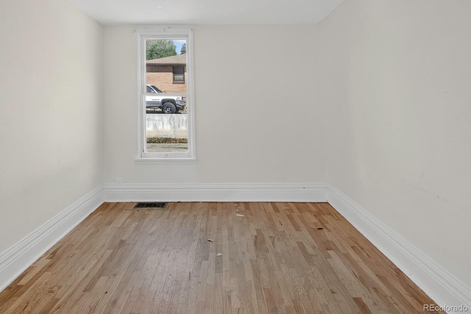 MLS Image #17 for 222  bowen street,longmont, Colorado