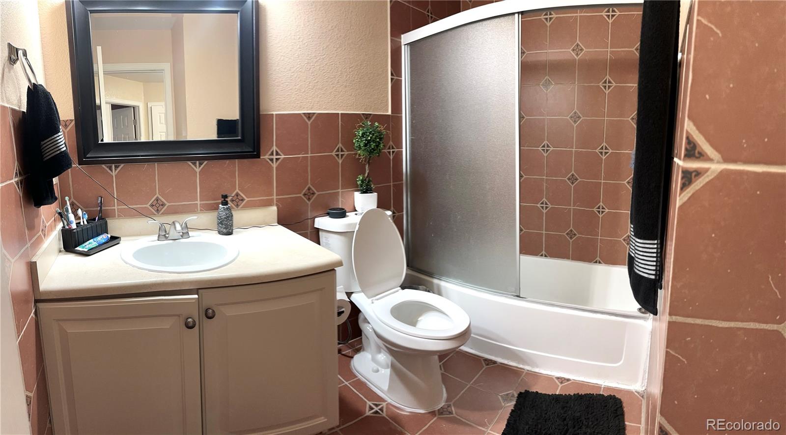 MLS Image #15 for 20476  robins drive,denver, Colorado