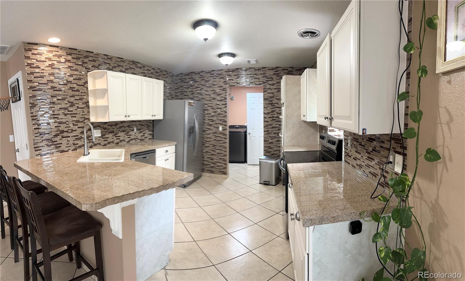 MLS Image #4 for 20476  robins drive,denver, Colorado