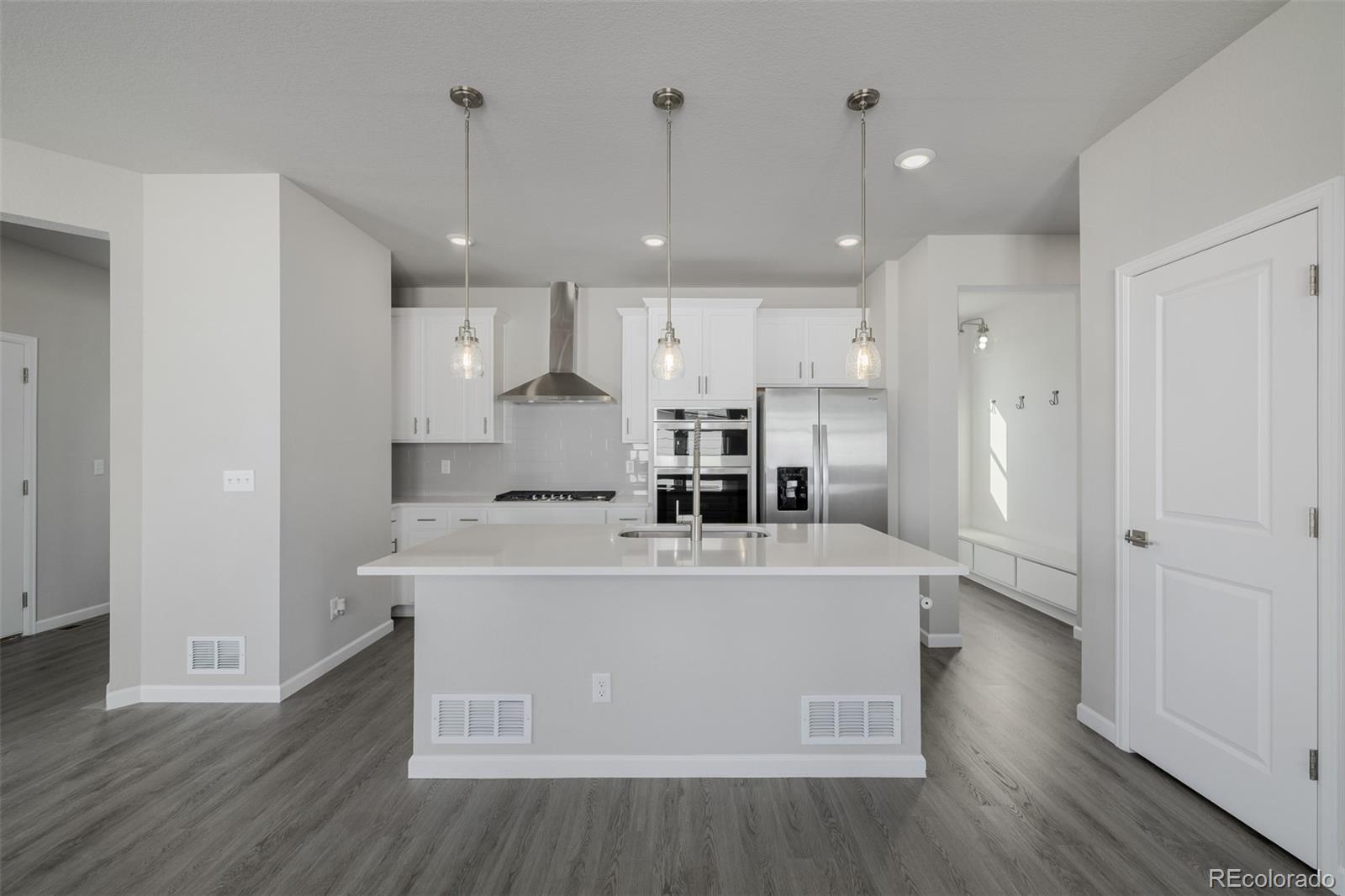 MLS Image #10 for 2923  pershing street,strasburg, Colorado