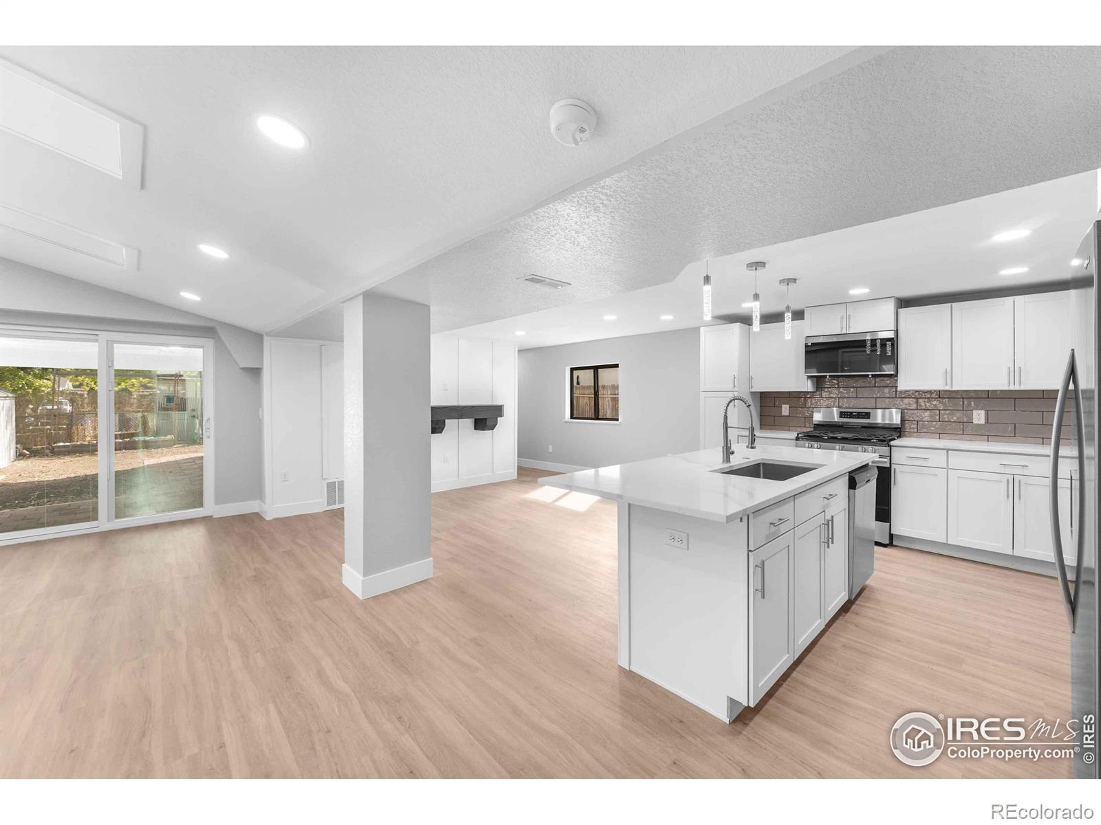 MLS Image #4 for 1426  macpool street,dacono, Colorado