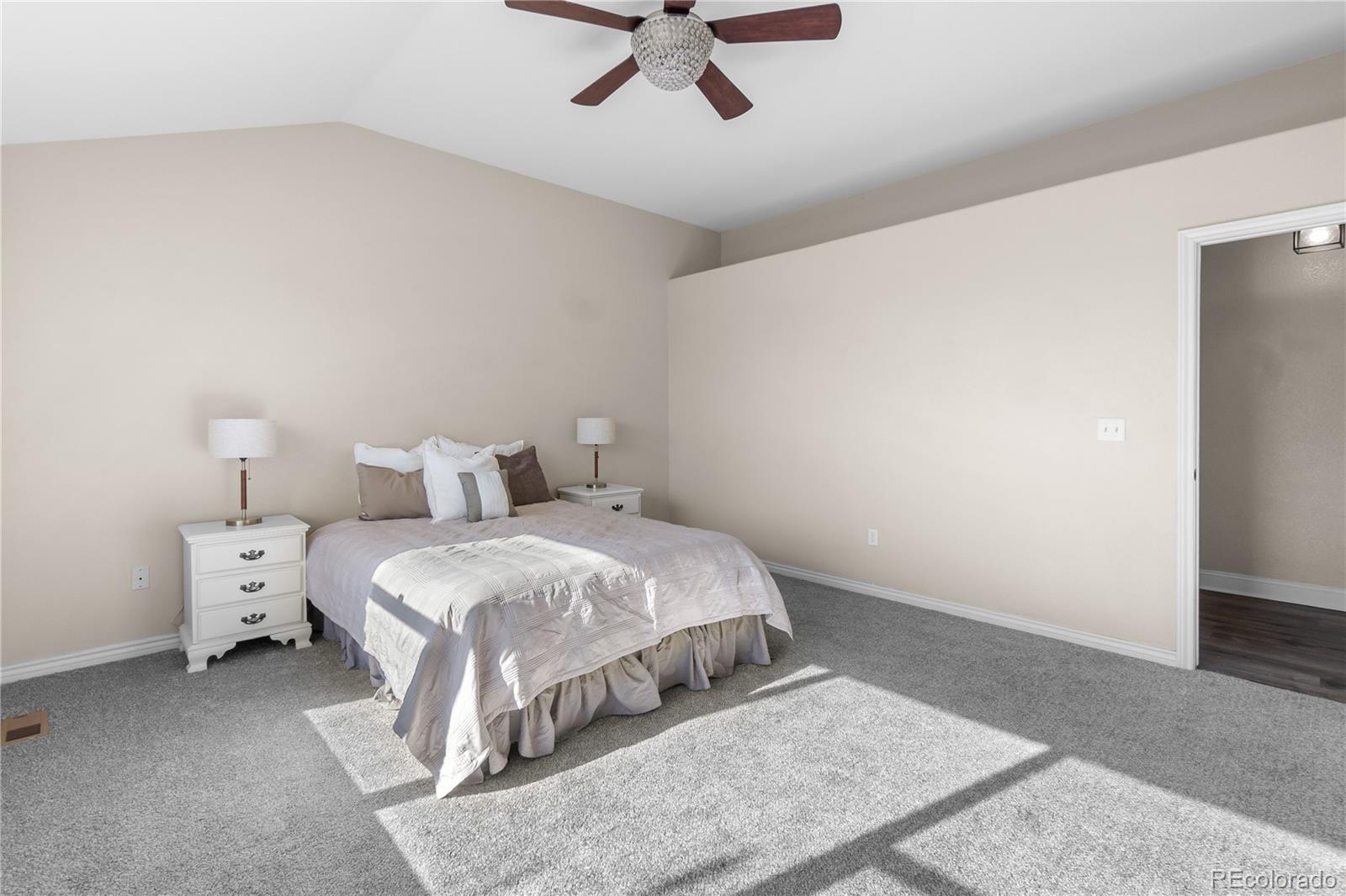 MLS Image #27 for 55580 e 39th avenue,strasburg, Colorado