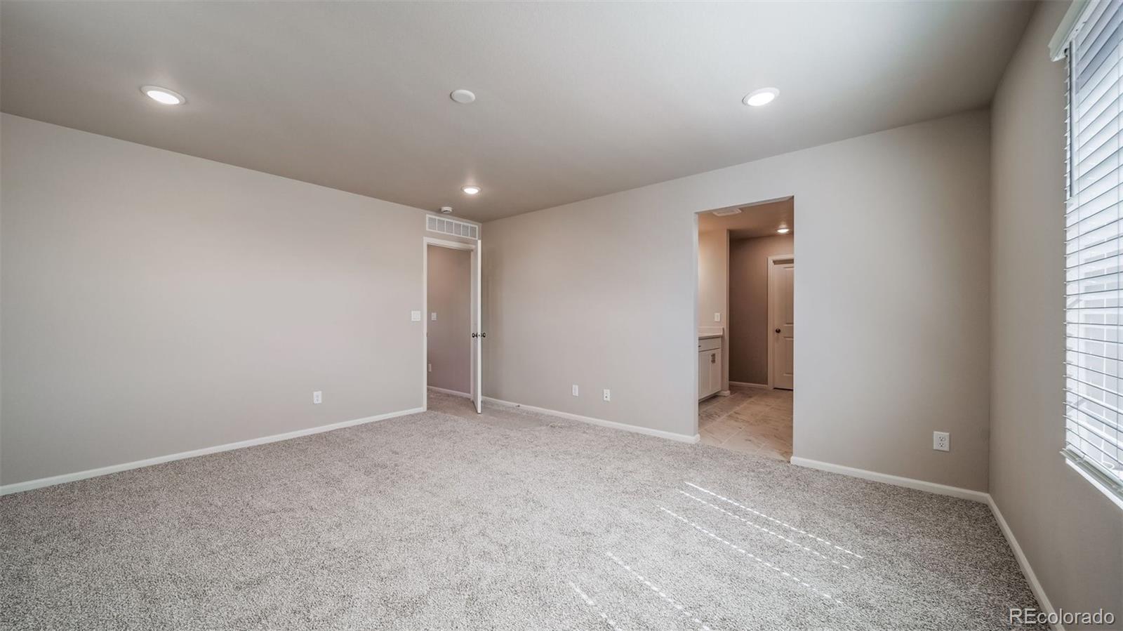 MLS Image #18 for 22362 e 38th place,aurora, Colorado