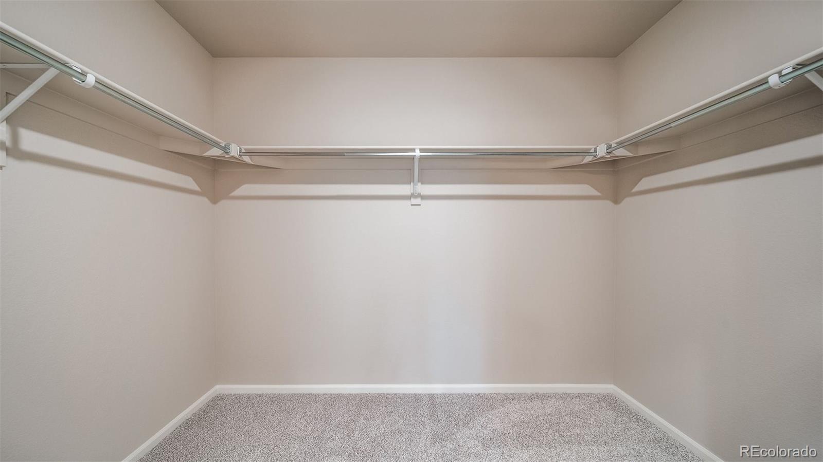 MLS Image #22 for 22362 e 38th place,aurora, Colorado