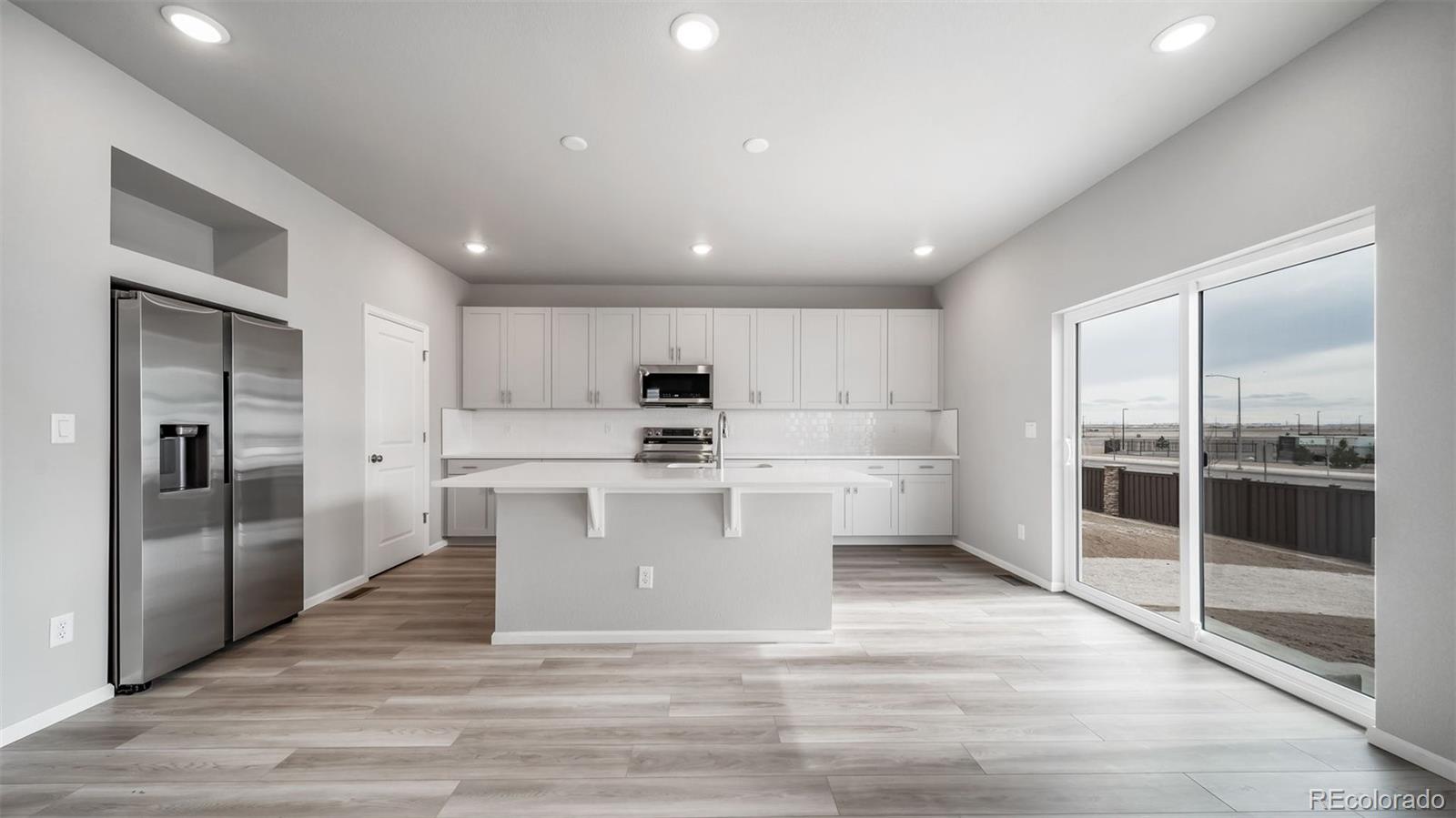 MLS Image #3 for 22332 e 38th place,aurora, Colorado