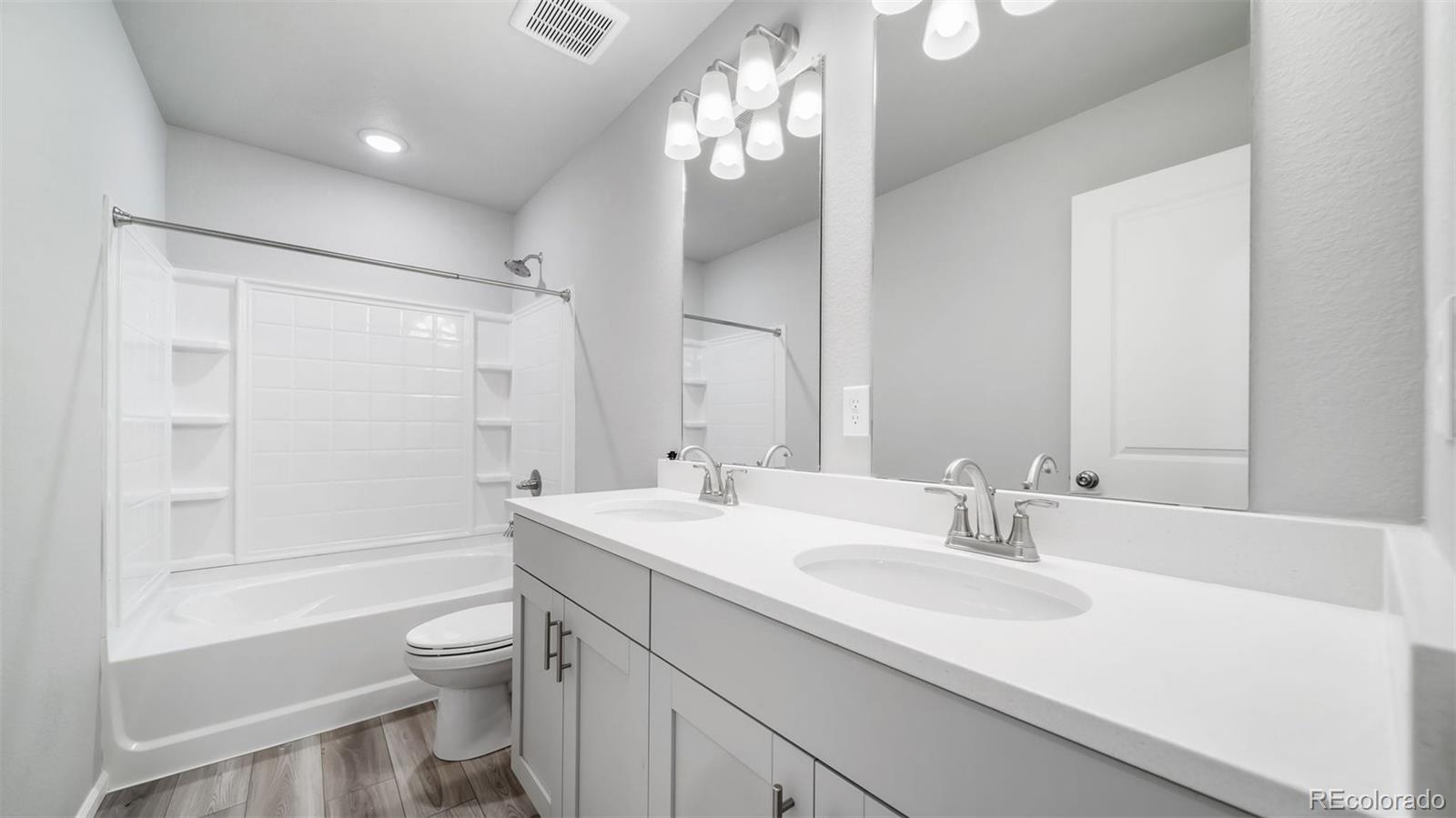 MLS Image #30 for 22332 e 38th place,aurora, Colorado