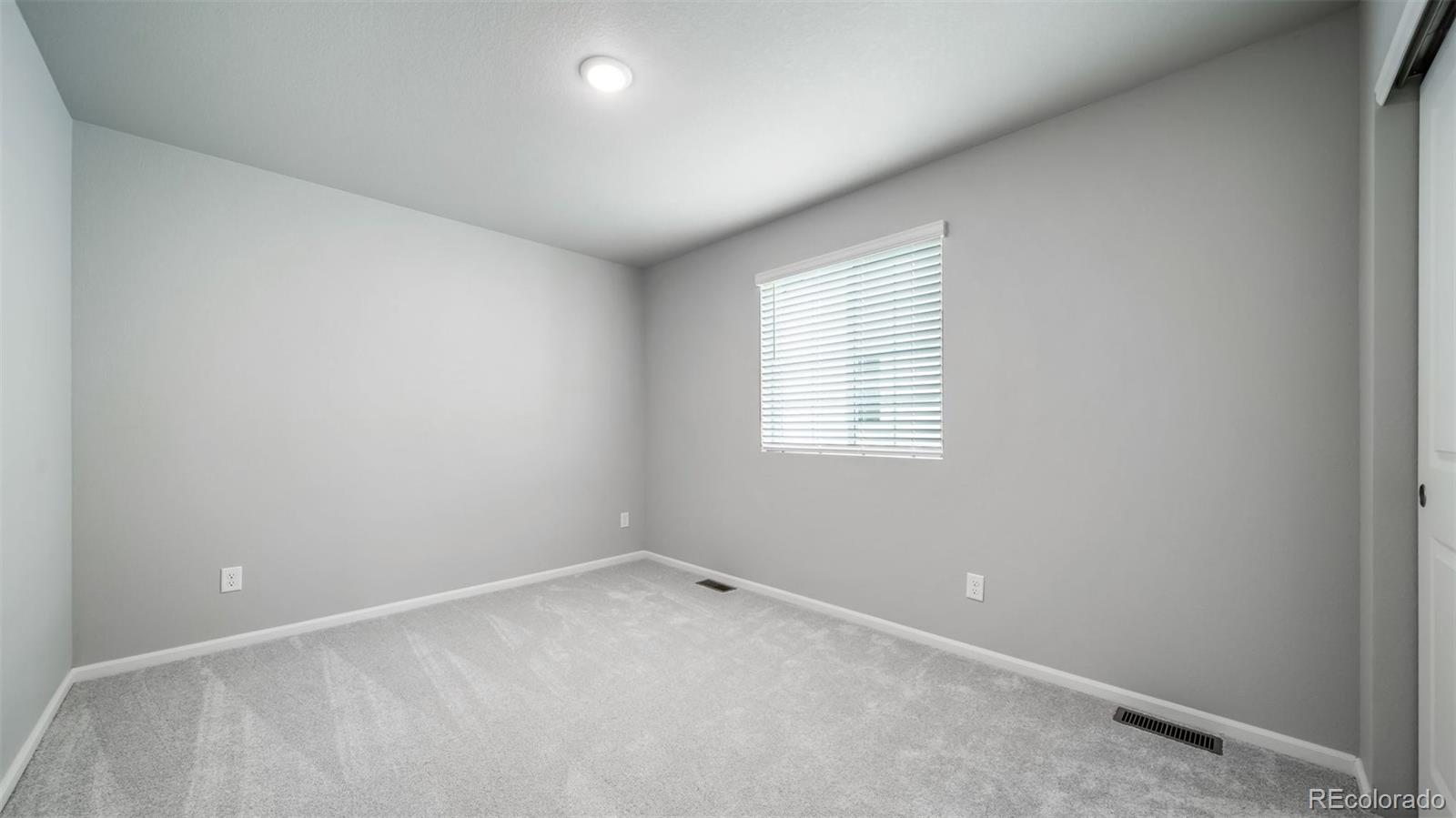 MLS Image #32 for 22332 e 38th place,aurora, Colorado