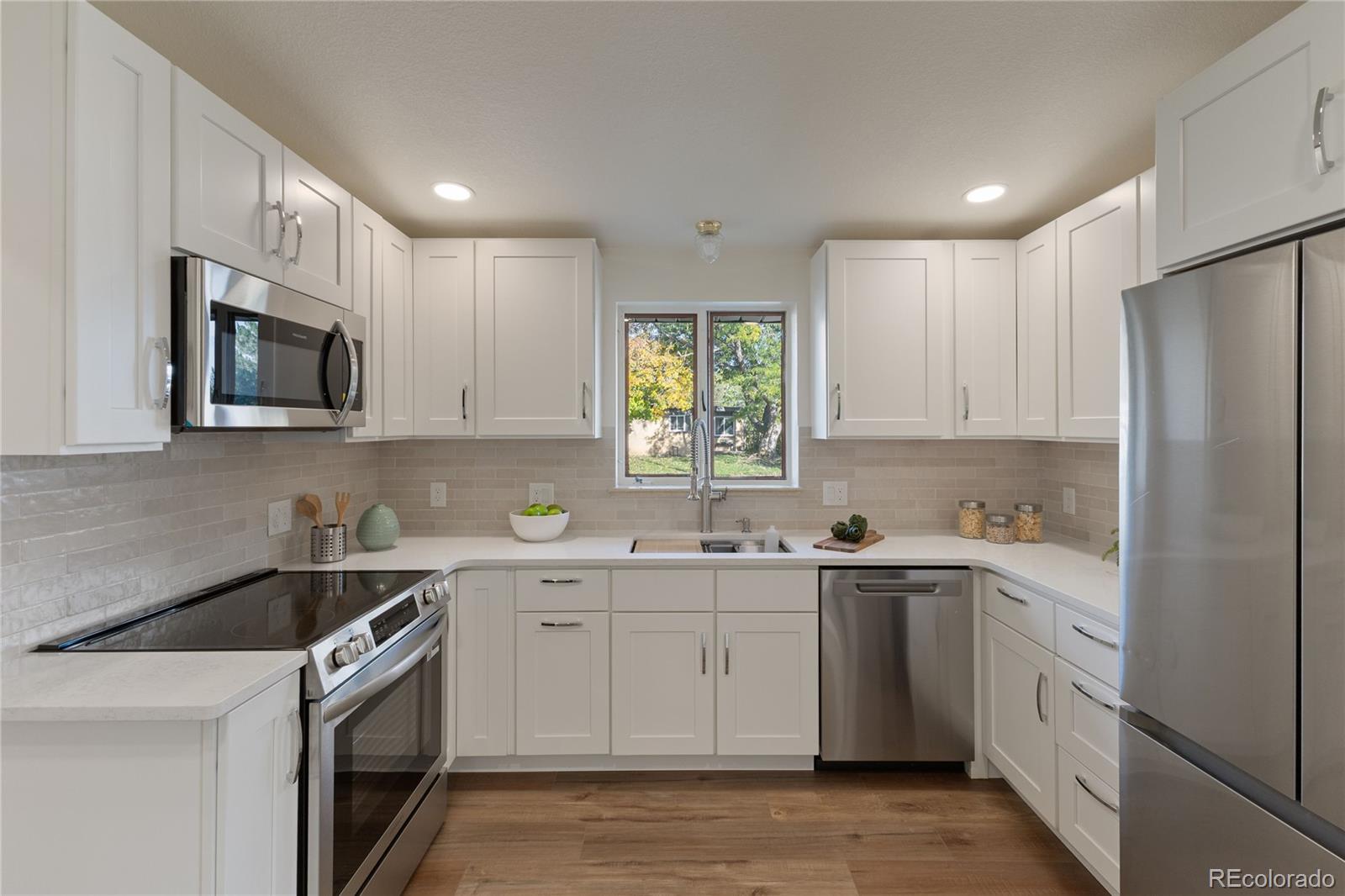 MLS Image #5 for 6055  cody street,arvada, Colorado