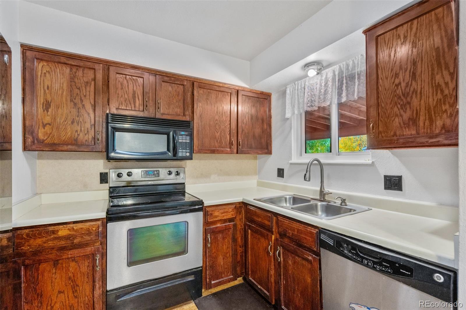 MLS Image #10 for 4310 e 107th court,thornton, Colorado