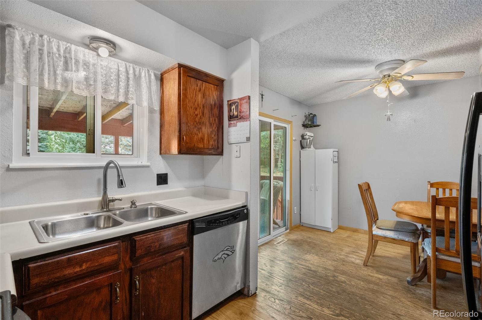 MLS Image #11 for 4310 e 107th court,thornton, Colorado