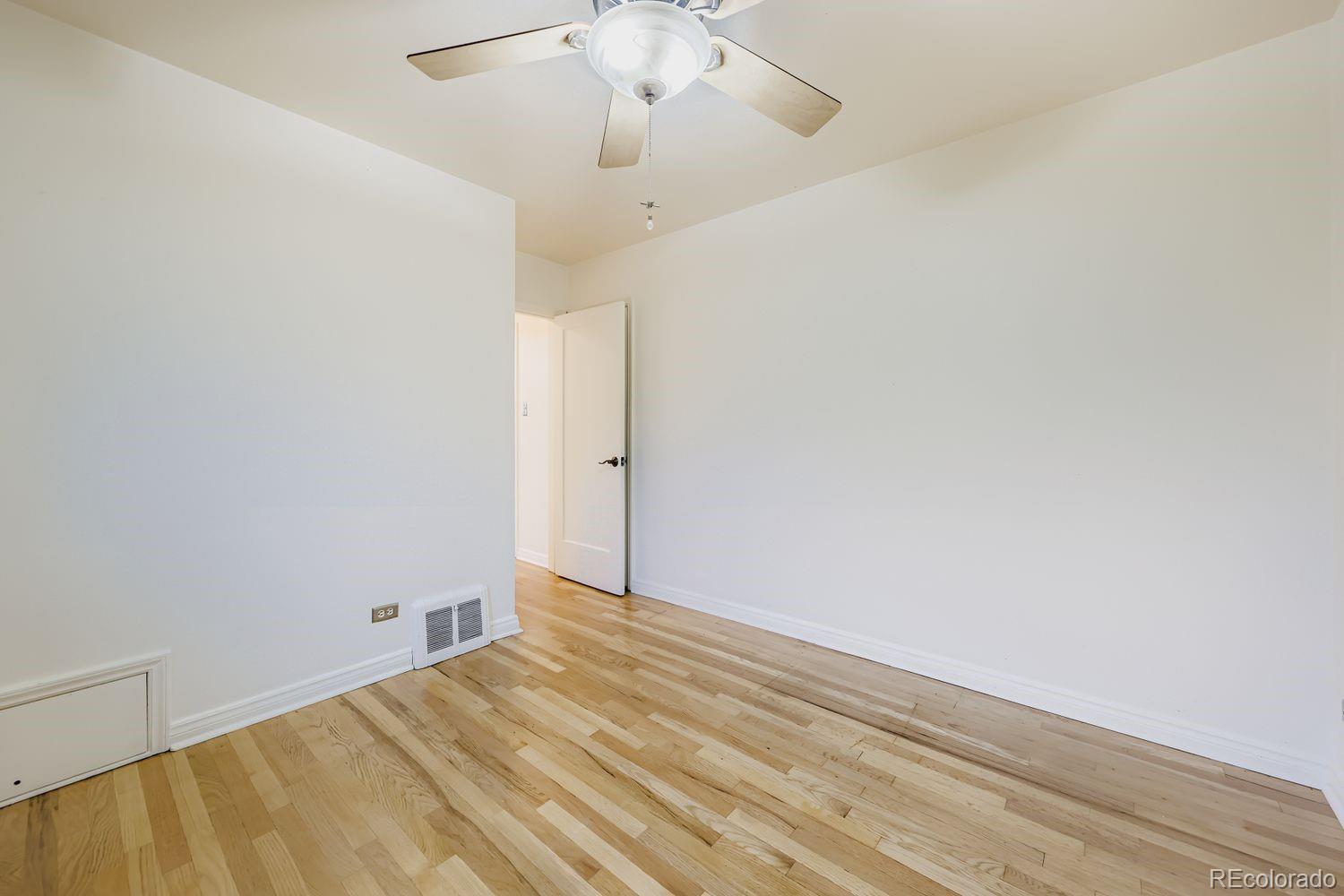 MLS Image #17 for 742  ivanhoe street,denver, Colorado